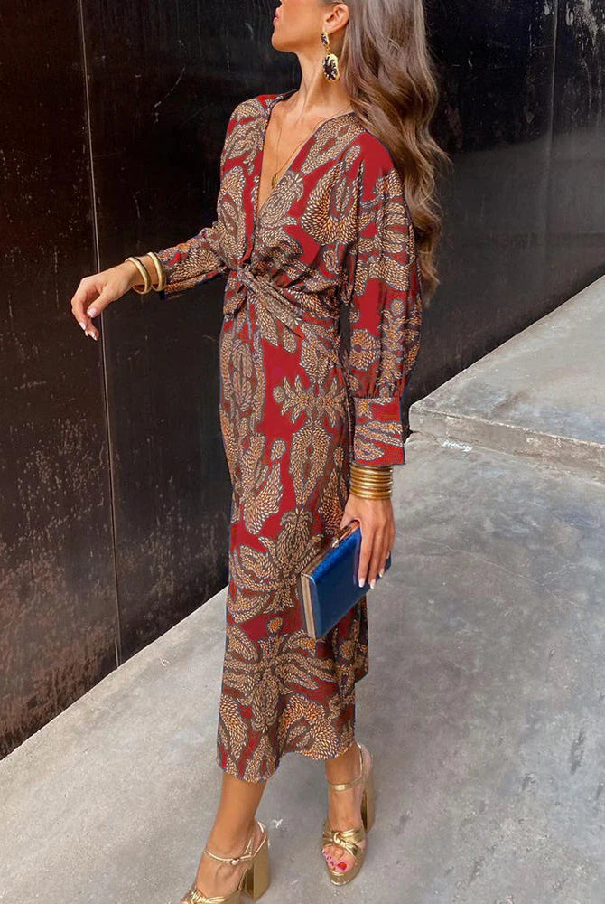 Mattie | Elegant Dress with Long Sleeves and Floral Print