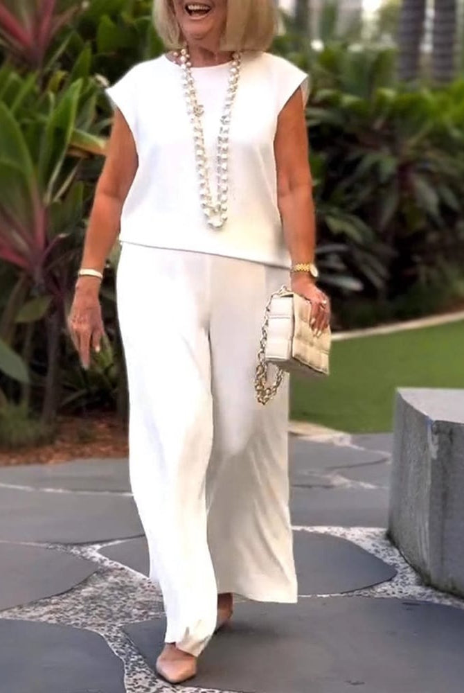 Ivana | Elegant and Comfortable Set