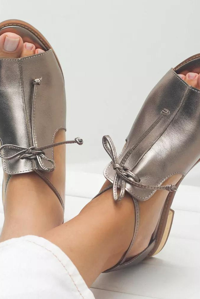 Flora | Strap-Style Leather Sandals