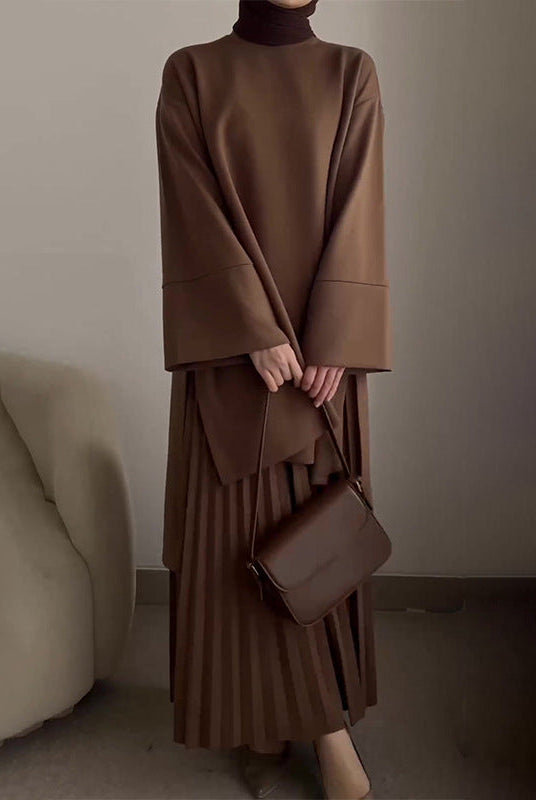 Shia | Elegant Two-Piece Women's Set with Pleats