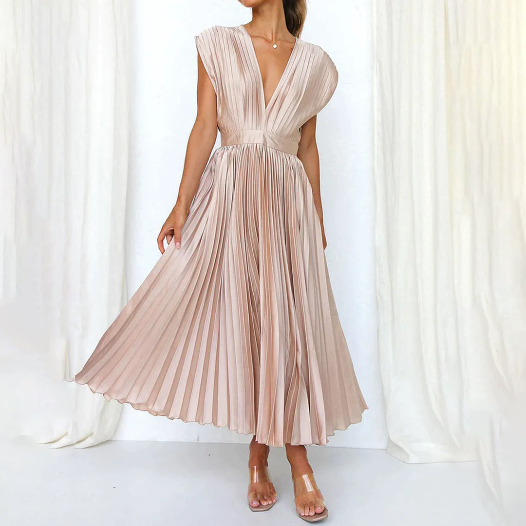 Scout | Timeless Pleated Midi Dress