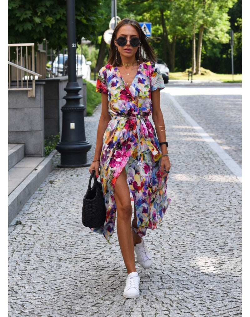 Leslie | Stylish V-Neck Floral Dress